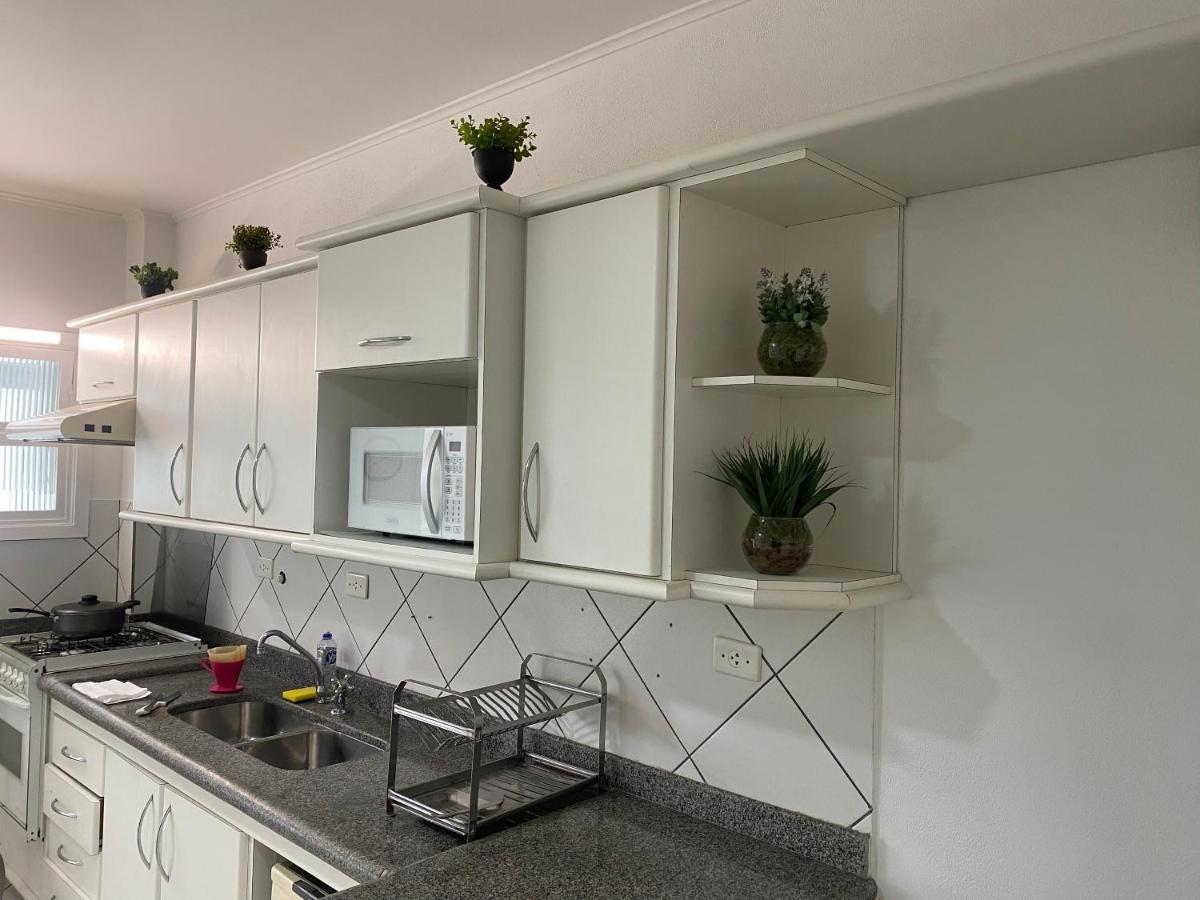 Cobertura Guarujá Apto com Jacuzzi e Churrasqueira Exterior foto